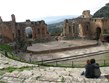 pobytové zájezdy Pobytové zájezdy - Itálie - Sicílie - Taormina, řecké divadlo z 3.stol. př.n.l, přestavěné Římany .JPG