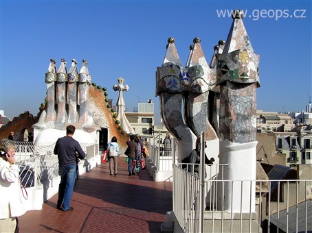 Pobytové zájezdy - Pobyty u moře s výlety - Španělsko - Barcelona - Casa Batlló, autor Antoni Gaudí, jedna z perel světové moderní architektury