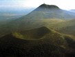 Francie - Auvergne - ještě nedávno tyto sopky chrlily lávu