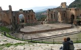 Pobytové zájezdy - Itálie - Sicílie - Taormina, řecké divadlo z 3.stol. př.n.l, přestavěné Římany