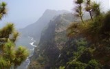 Pohodové týdny v horách - Portugalsko - Madeira - strmé severozápadní pobřeží je schůdné jen po levádách
